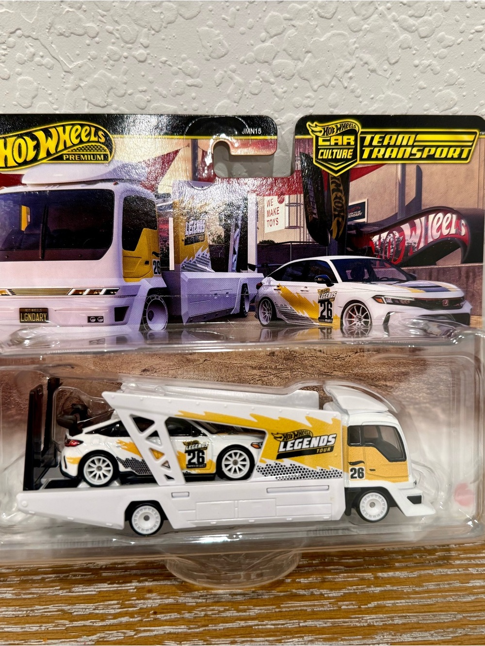Hot Wheels Legends Team Transport Car Carrier in White & Yellow